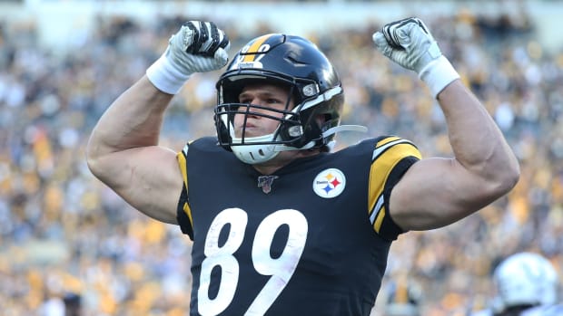 vance-mcdonald-steelers